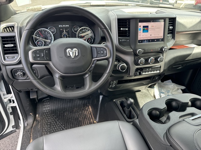 2023 Ram 2500 Tradesman photo 9