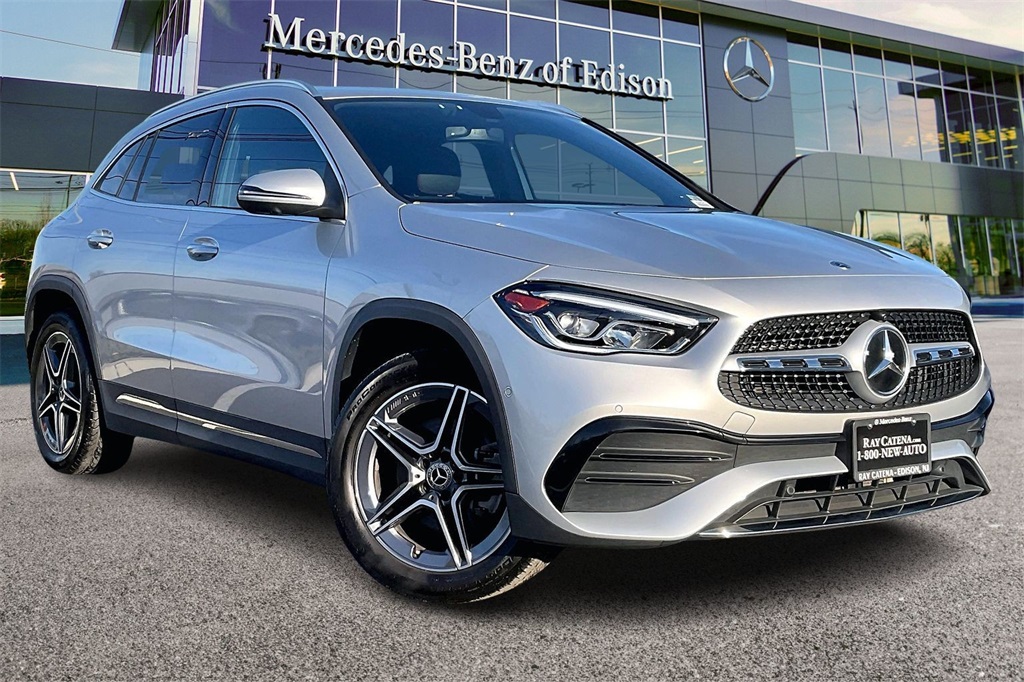 2023 Mercedes-Benz GLA Base's photo