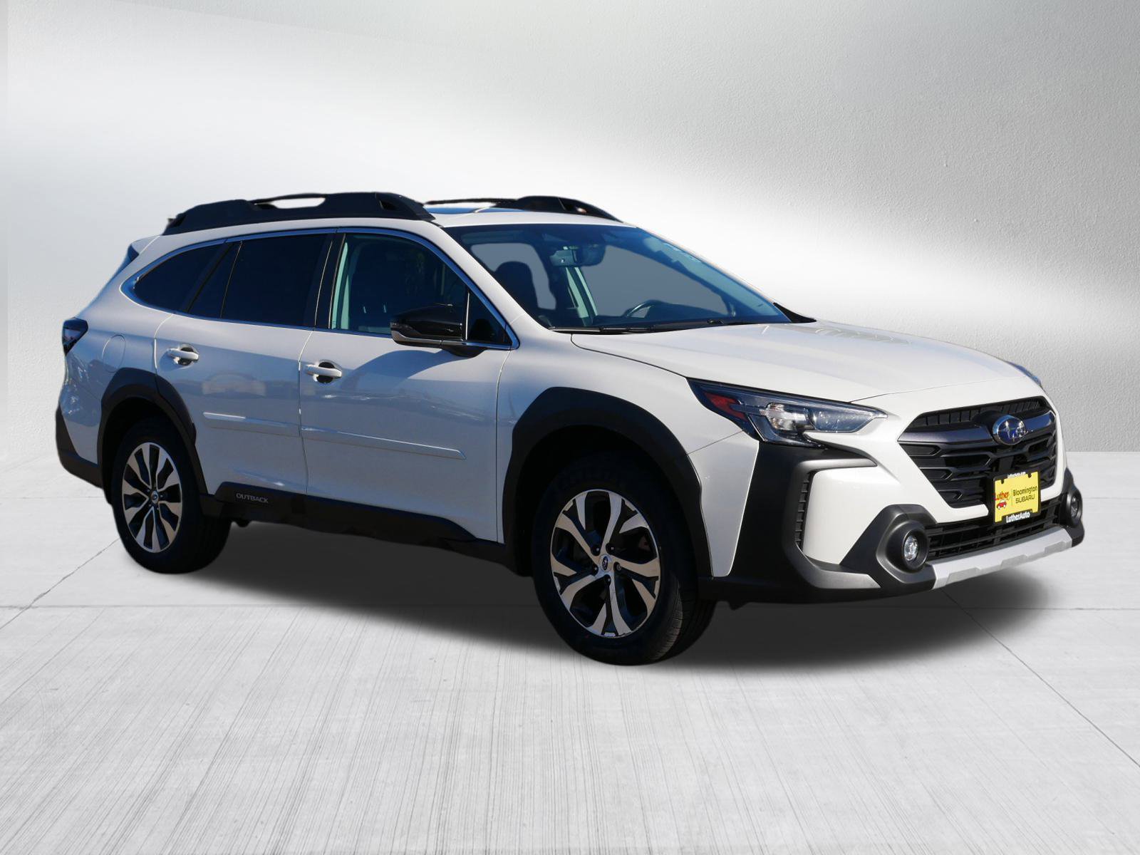 2023 Subaru Outback Limited's photo