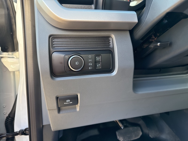 2024 Ford F-600 photo 16