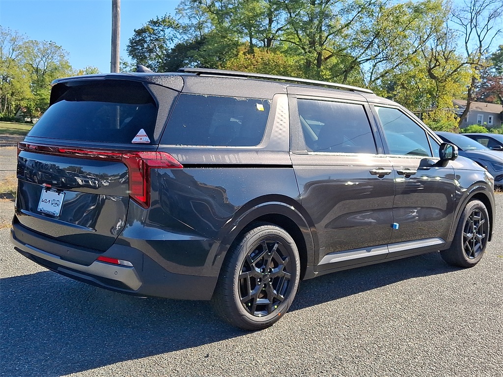 2026 Kia Carnival SX photo 3