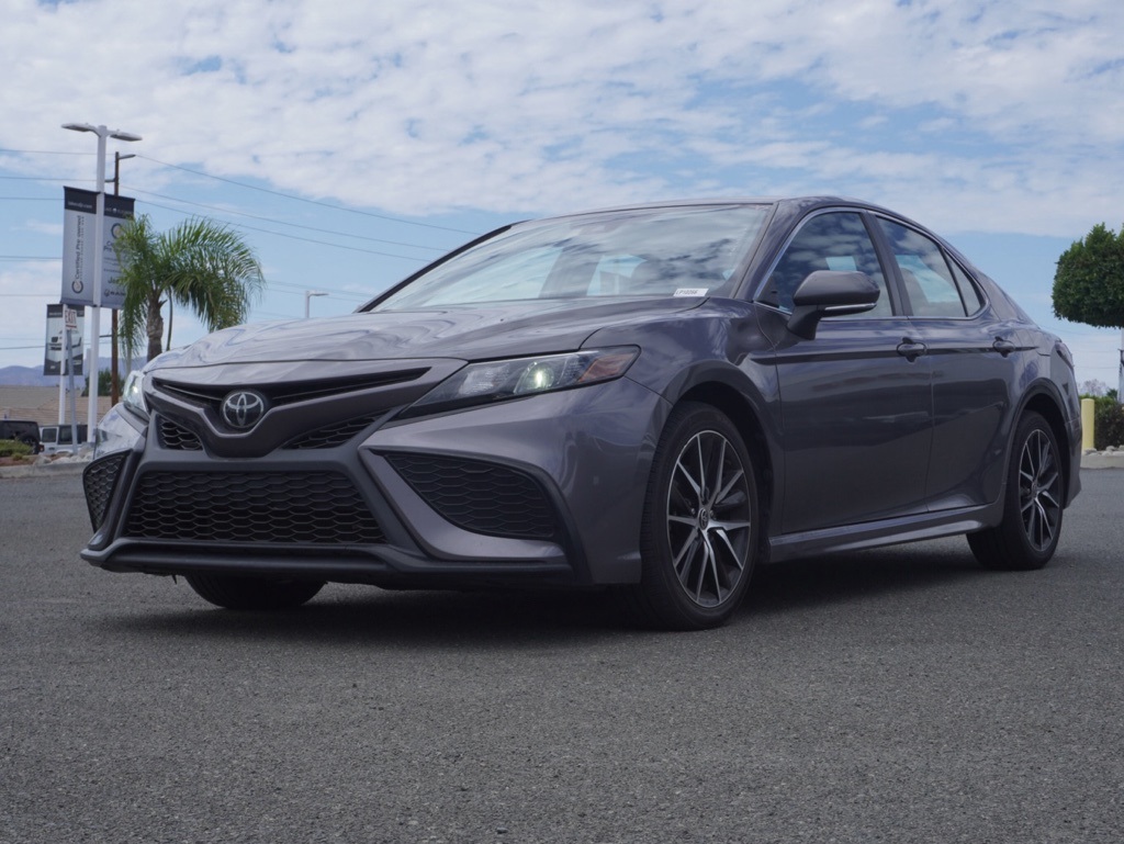 2023 Toyota Camry SE photo 7