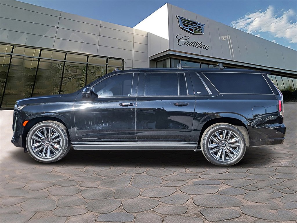 2022 Cadillac Escalade ESV Sport Platinum photo 2