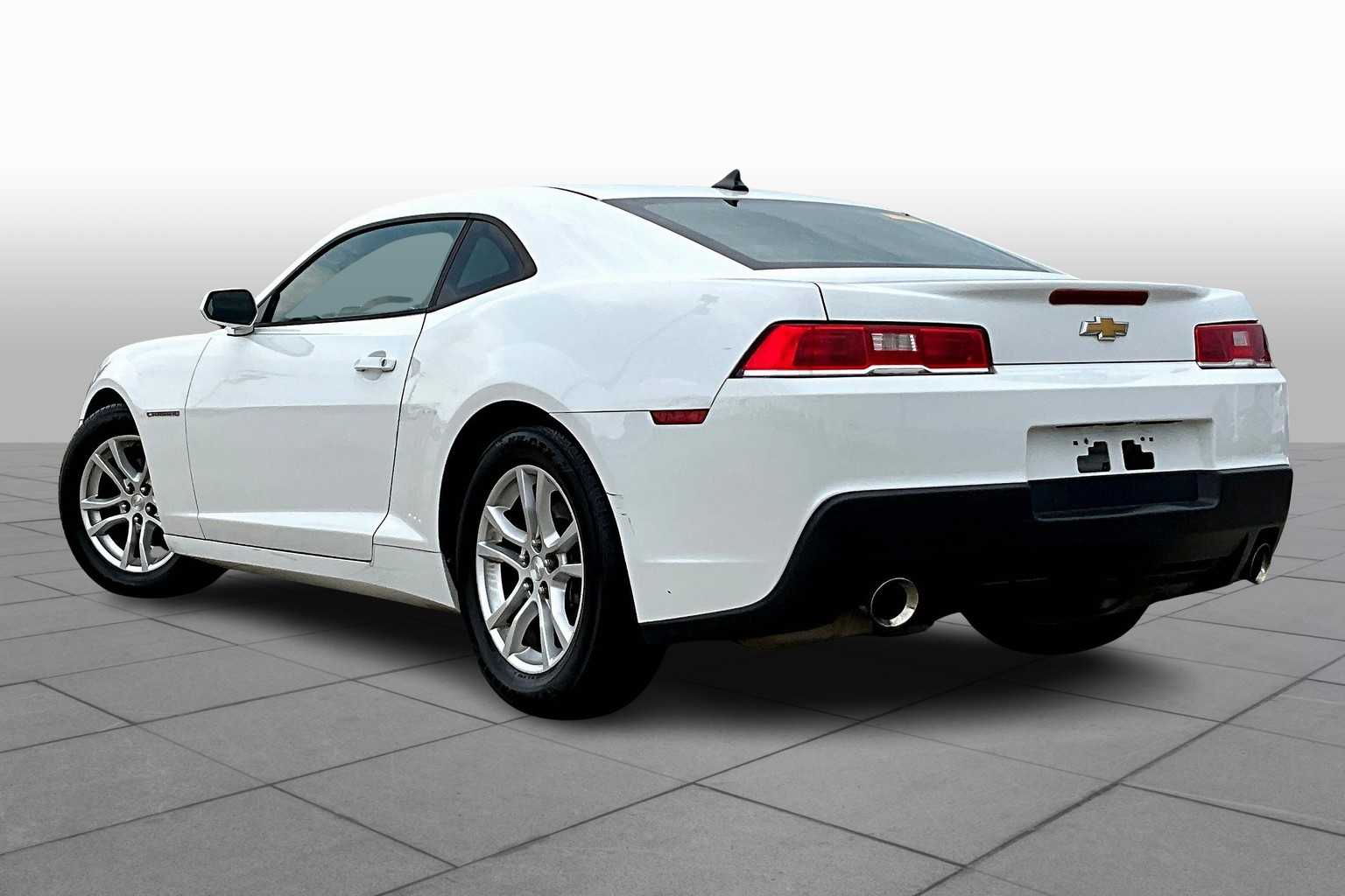 2014 Chevrolet Camaro LS photo 8