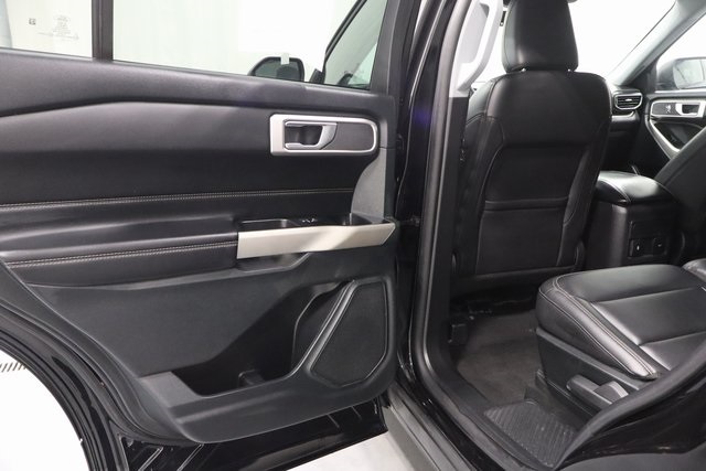2023 Ford Explorer XLT photo 10