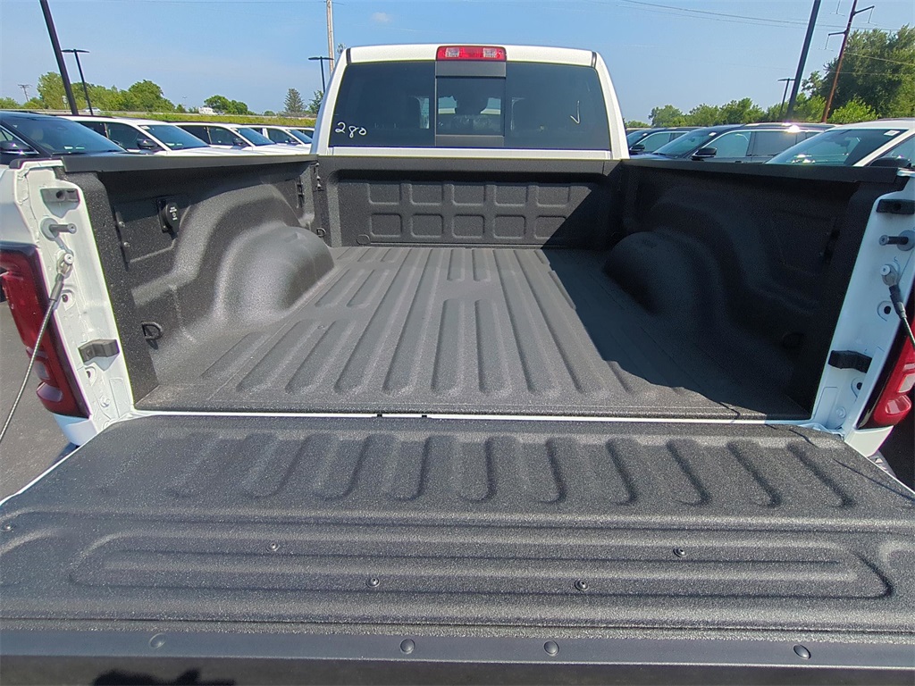 2025 Ram 2500 Tradesman photo 4