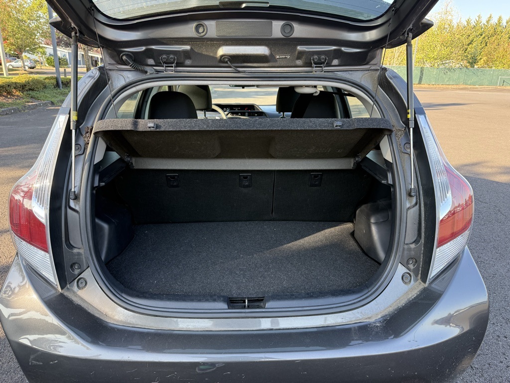 2015 Toyota Prius C Two photo 18