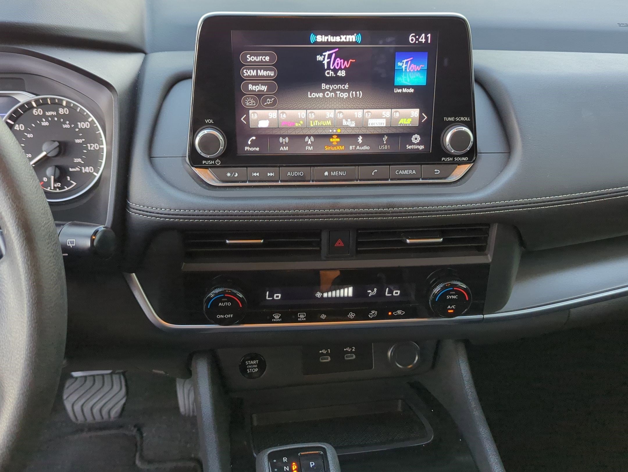 2024 Nissan Rogue SV photo 24