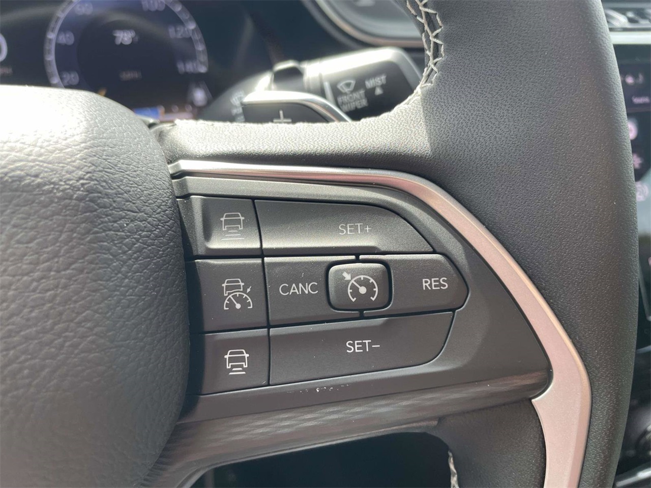 2025 Jeep Grand Cherokee Laredo X photo 11