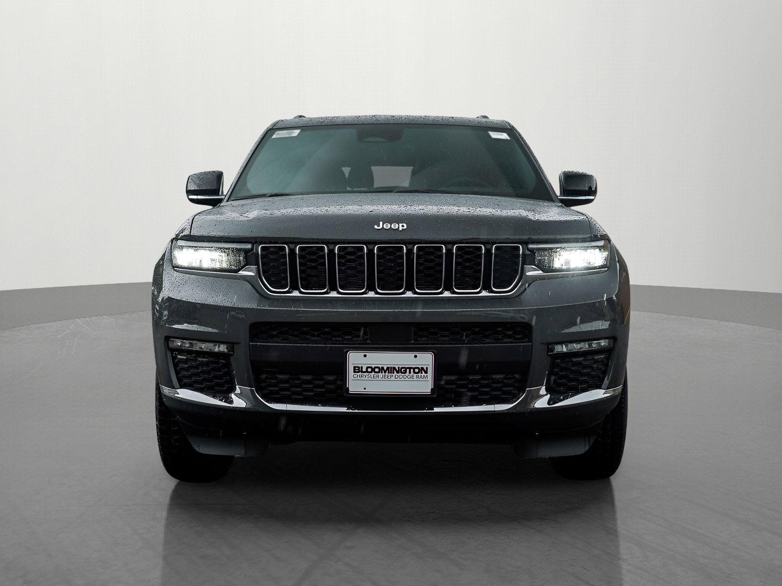 2025 Jeep Grand Cherokee Limited photo 2