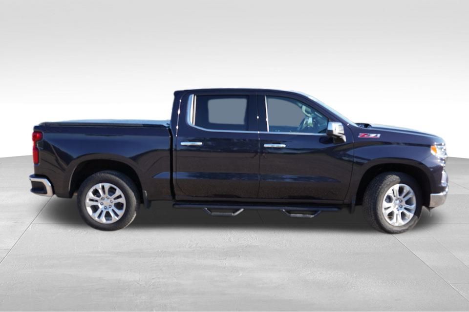 2022 Chevrolet Silverado 1500 LTZ Z71 photo 3