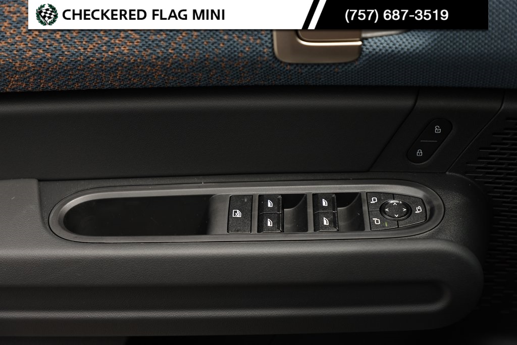2025 Mini Cooper S ALL4 photo 19