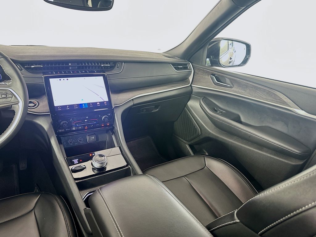 2024 Jeep Grand Cherokee Limited photo 23