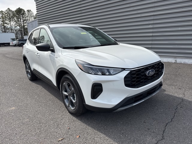 2025 Ford Escape ST-Line's photo