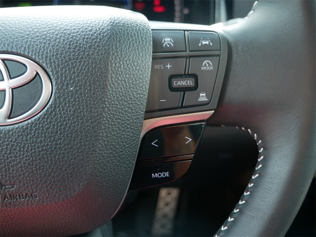 2025 Toyota Camry SE photo 24