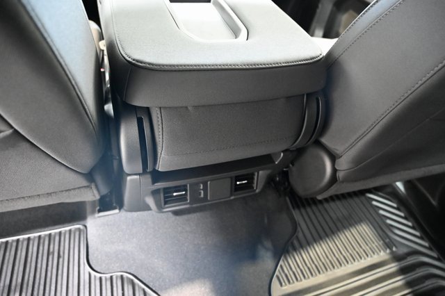 2026 Chevrolet Silverado 1500 Custom photo 21