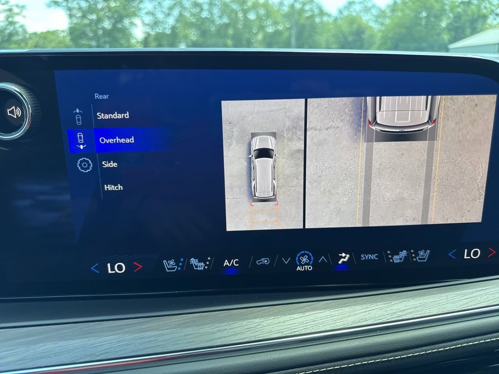 2025 Chevrolet Tahoe Premier photo 28