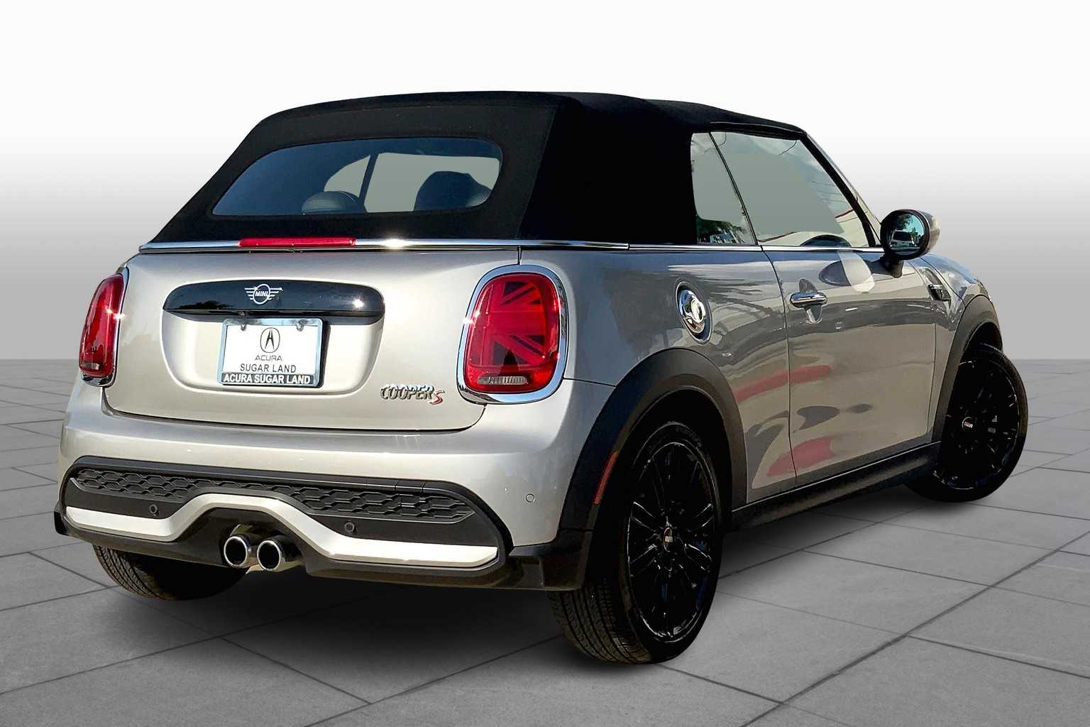 2024 Mini Cooper Convertible S photo 10