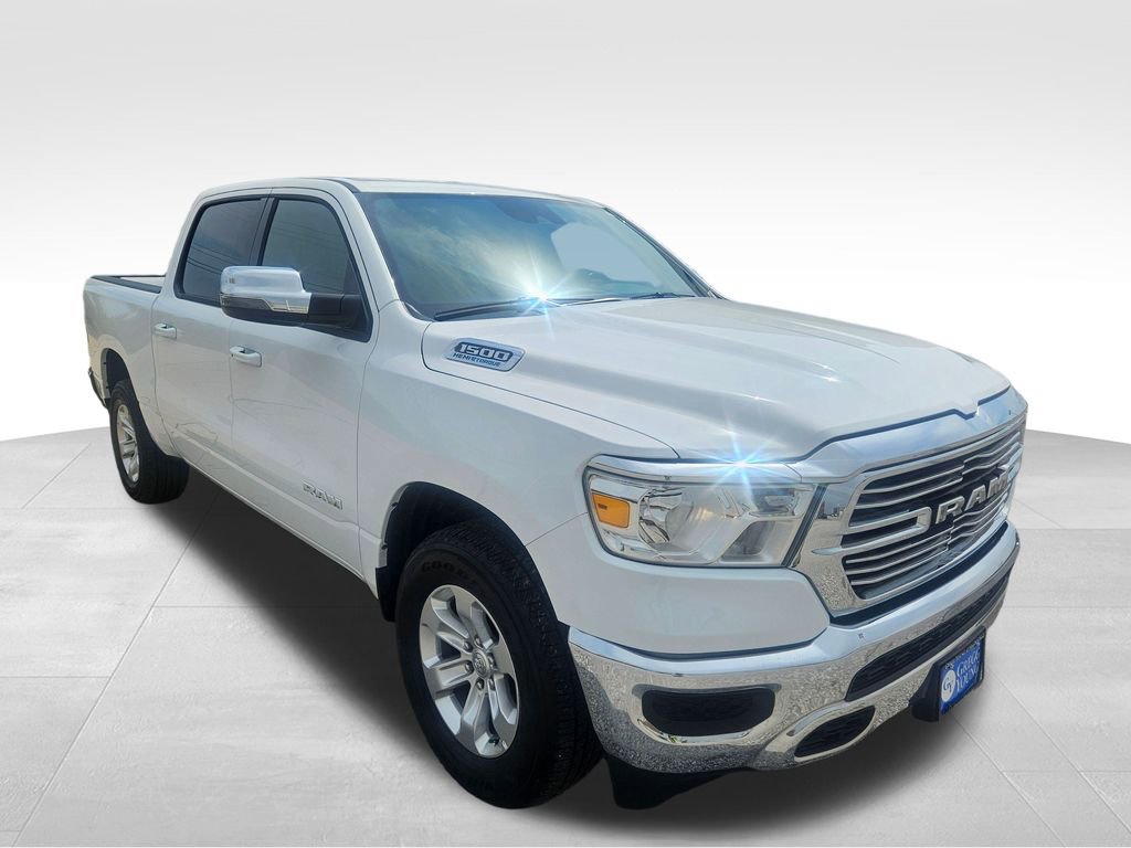 2024 Ram 1500 Laramie photo 3