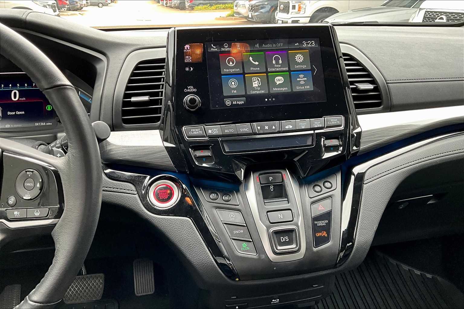 2023 Honda Odyssey Elite photo 6