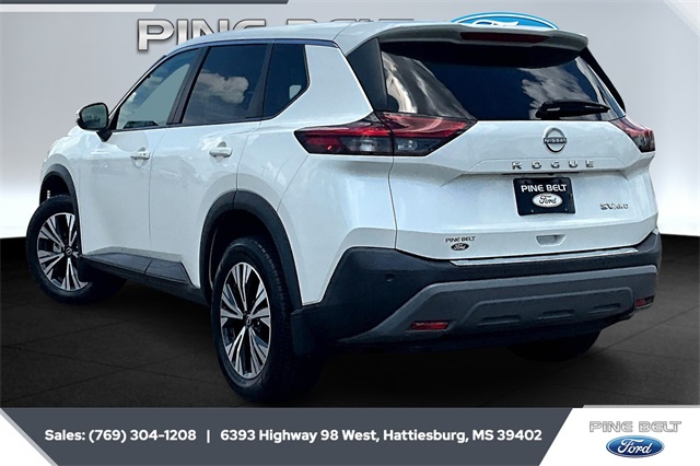 2022 Nissan Rogue SV photo 2