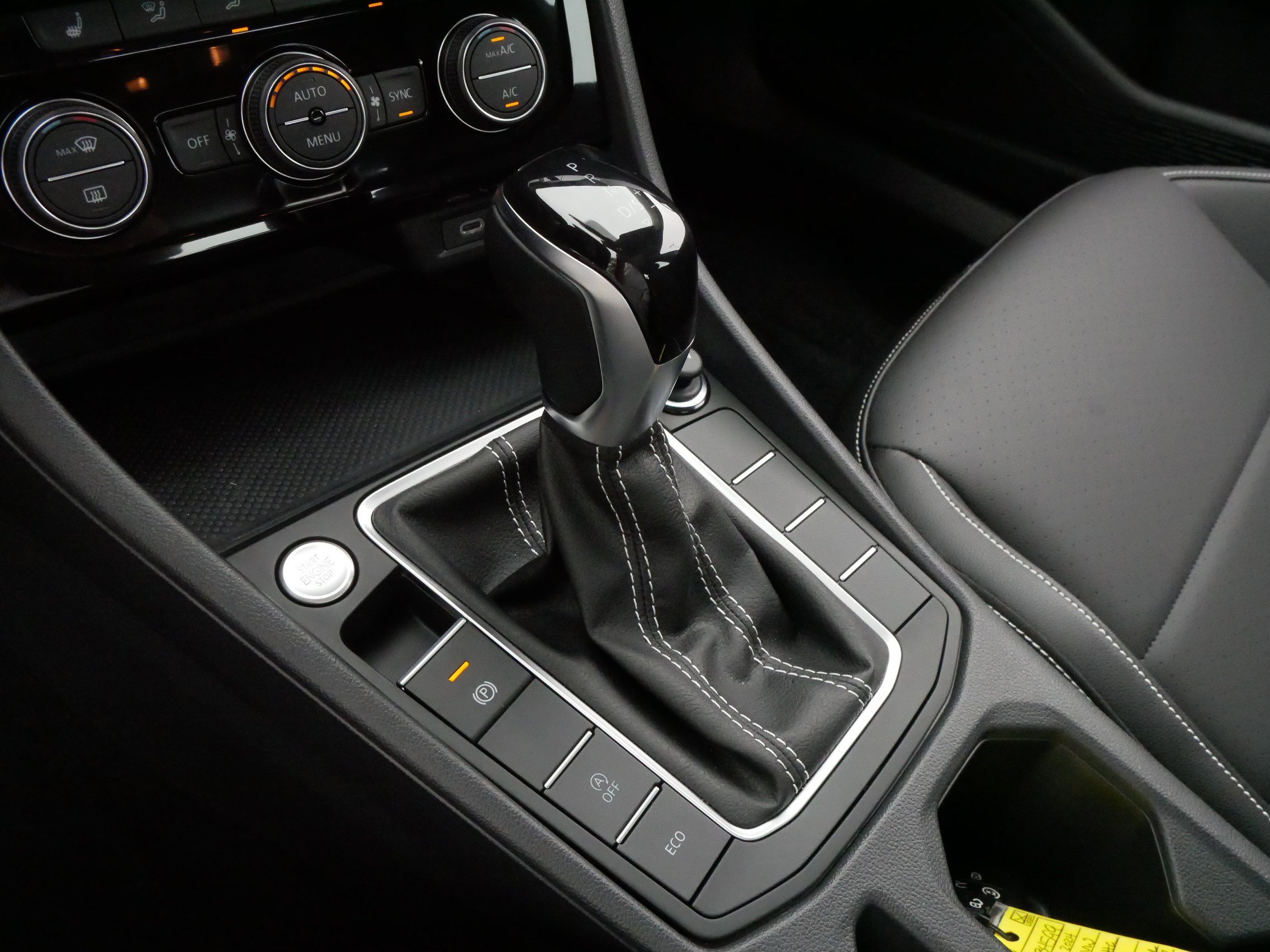 2024 Volkswagen Jetta SE photo 21