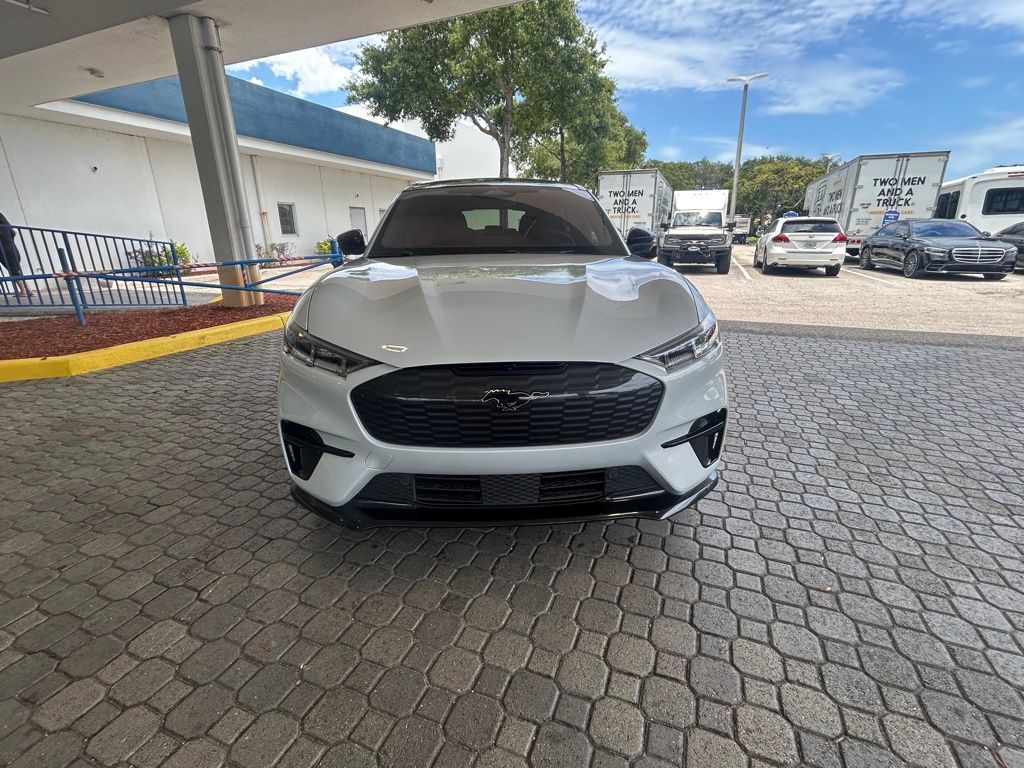 2022 Ford Mustang Mach-E GT photo 9