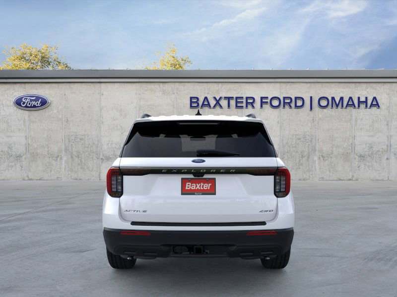 2025 Ford Explorer photo 14