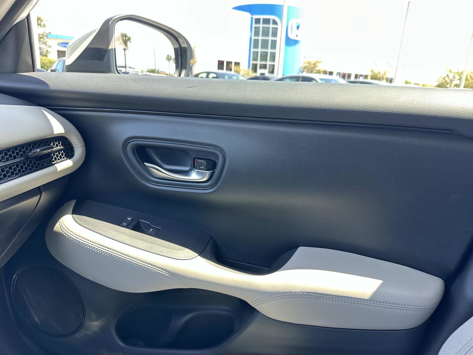 2023 Honda HR-V LX photo 21