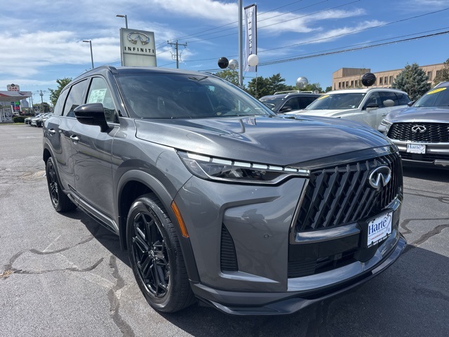 2026 Infiniti QX60 Luxe photo 2