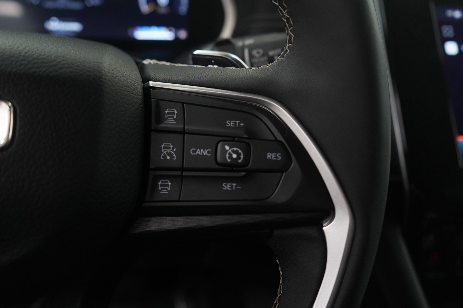 2023 Jeep Grand Cherokee Altitude photo 16