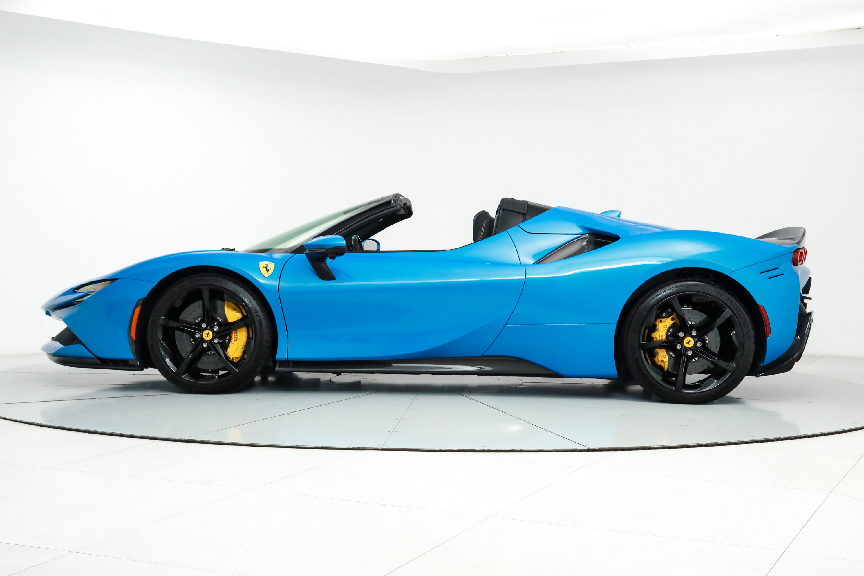 2023 Ferrari SF90 Spider Assetto Fiorano photo 4