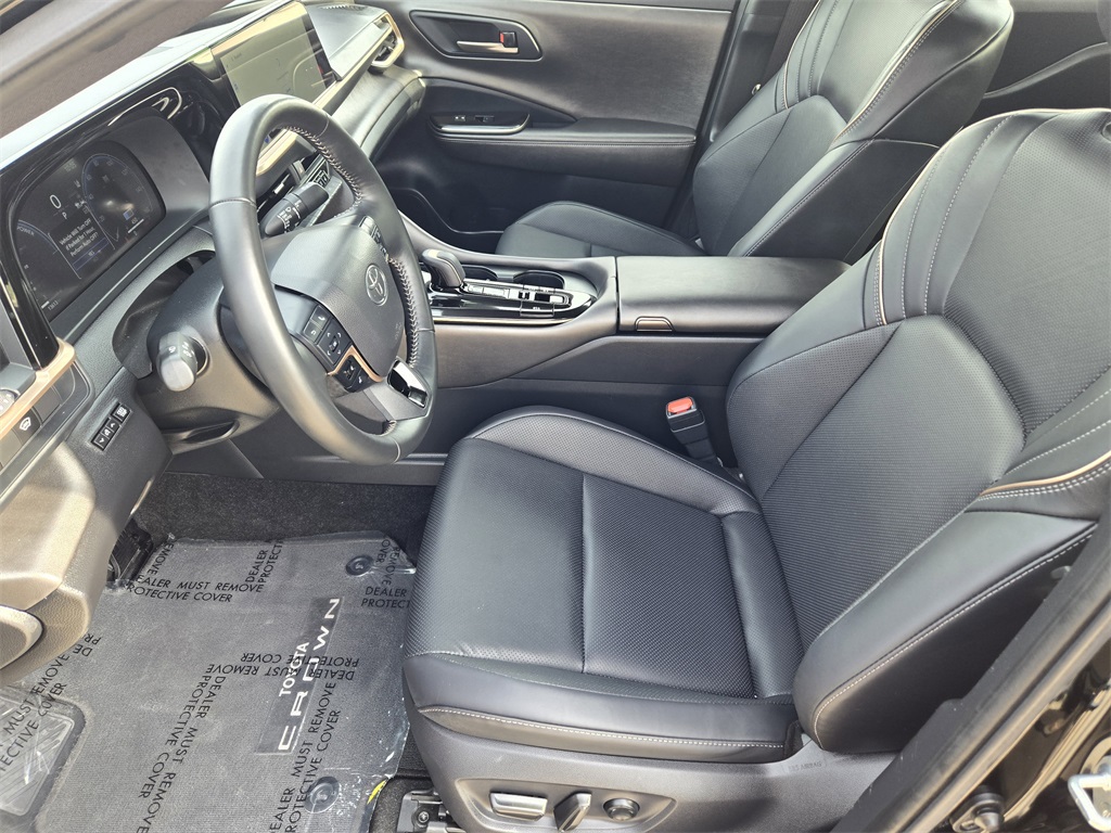 2025 Toyota Crown photo 11