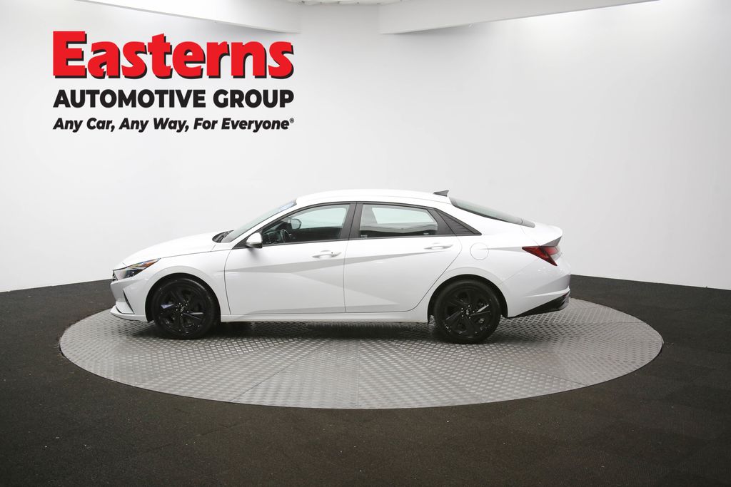 2022 Hyundai Elantra SEL Convenience photo 50