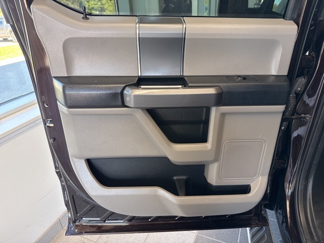 2019 Ford F-150 XLT photo 18
