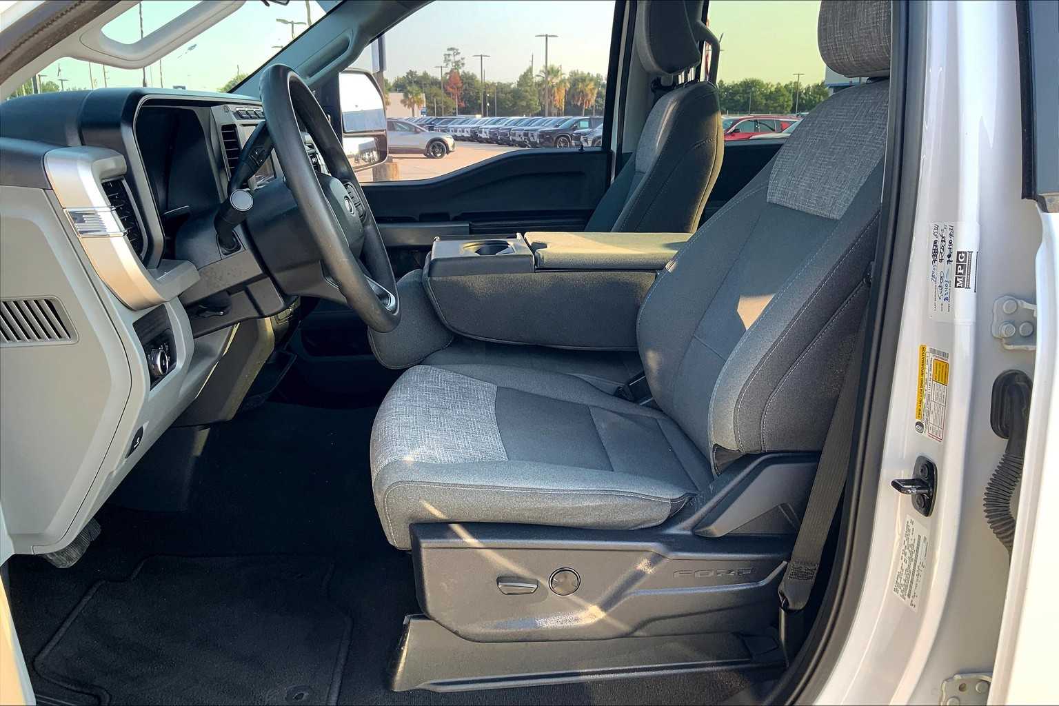 2024 Ford F-250 XLT photo 7