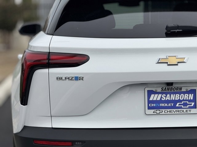 2025 Chevrolet Blazer EV photo 7