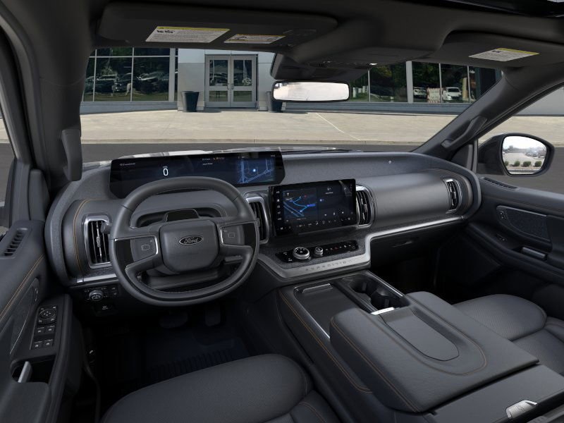 2025 Ford Expedition photo 6