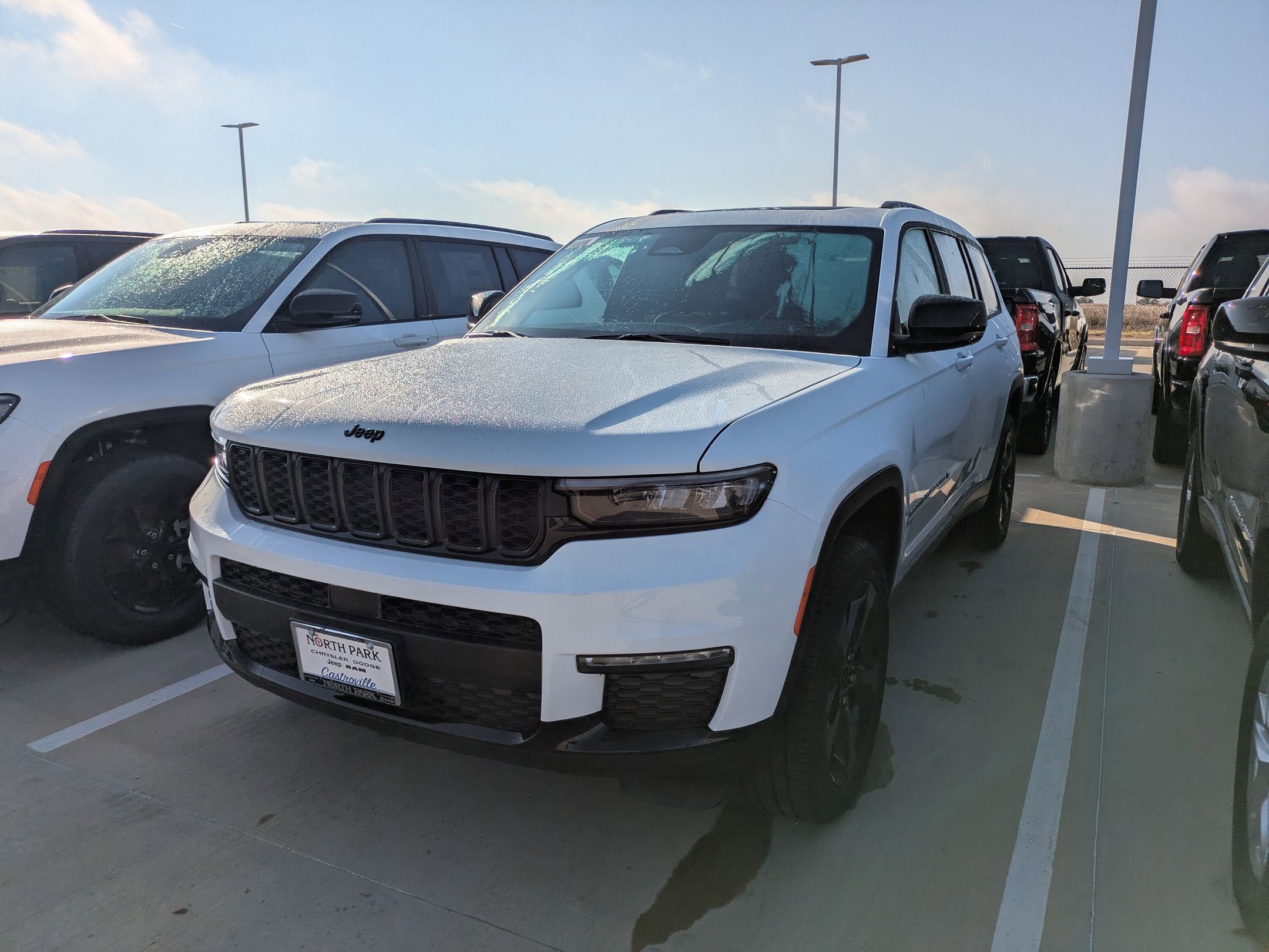 2025 Jeep Grand Cherokee Limited photo 2