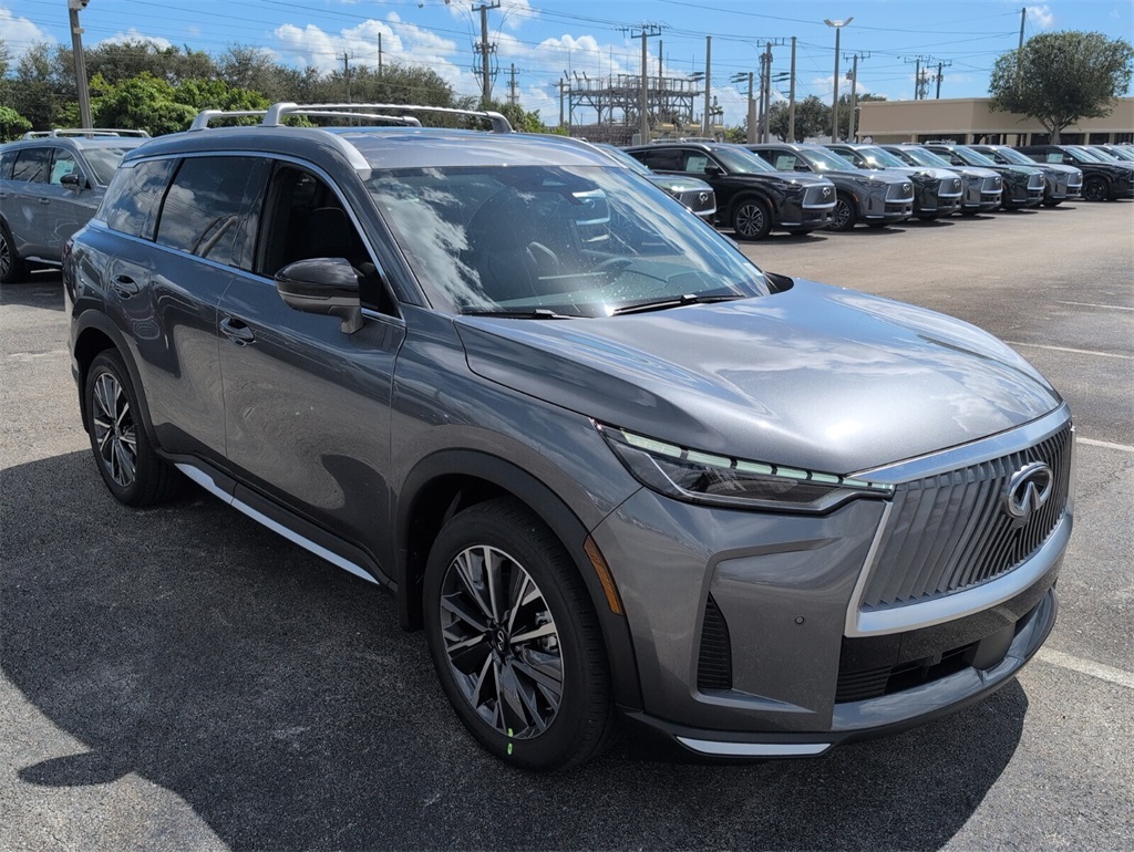 2026 Infiniti QX60 Luxe photo 2