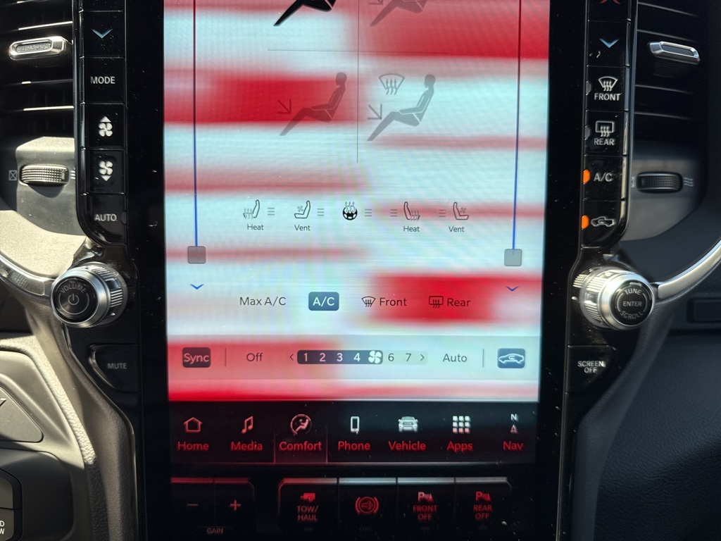 2026 Ram 2500 Laramie photo 37