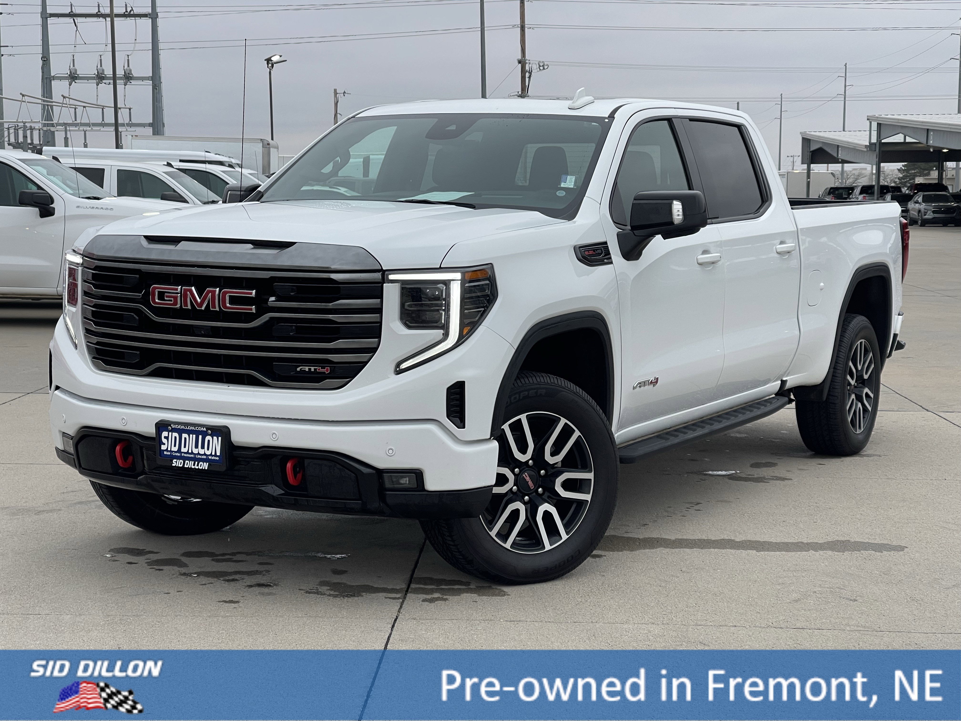 2024 GMC Sierra 1500 AT4's photo