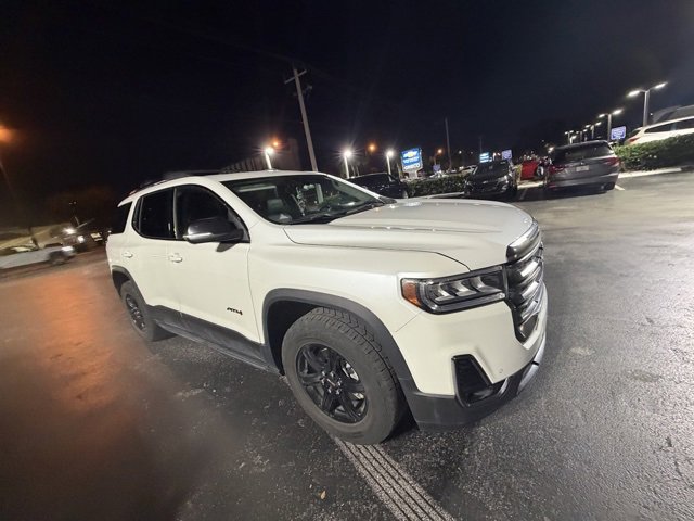 2022 GMC Acadia AT4's photo