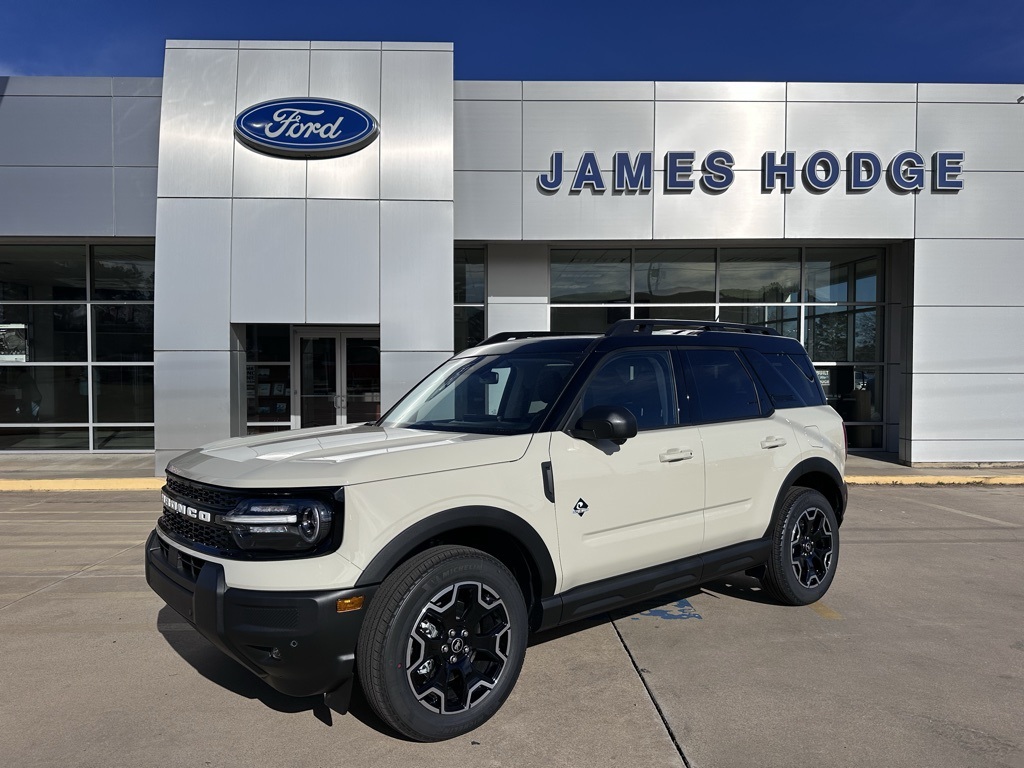 2025 Ford Bronco Sport Outer Banks's photo