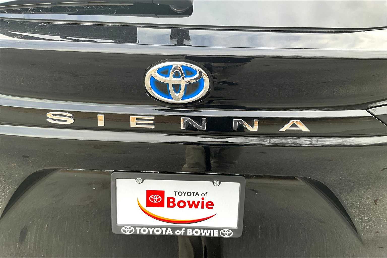 2024 Toyota Sienna Limited photo 29