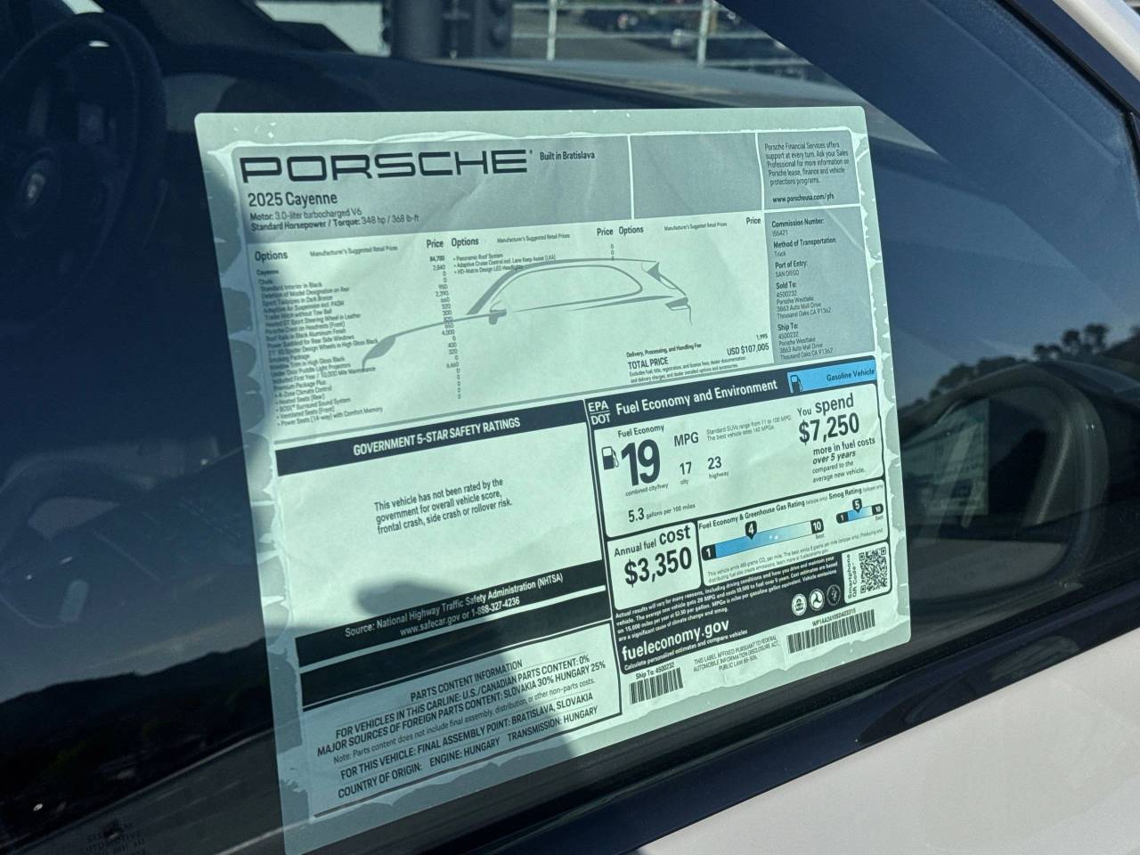 2025 Porsche Cayenne Base photo 22