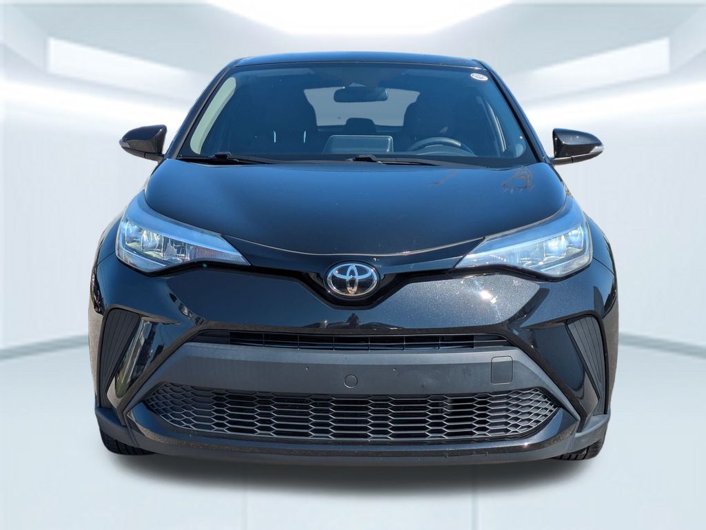 2021 Toyota C-HR LE photo 7