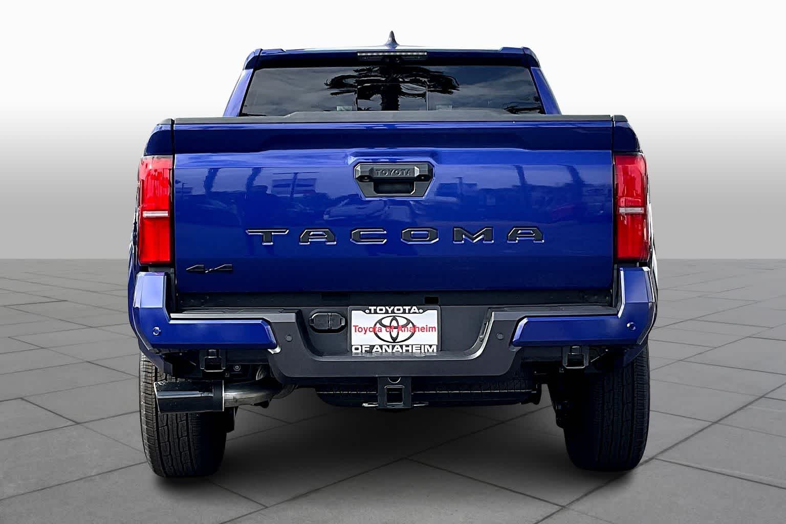2025 Toyota Tacoma TRD Sport 4x4 Double Cab photo 3