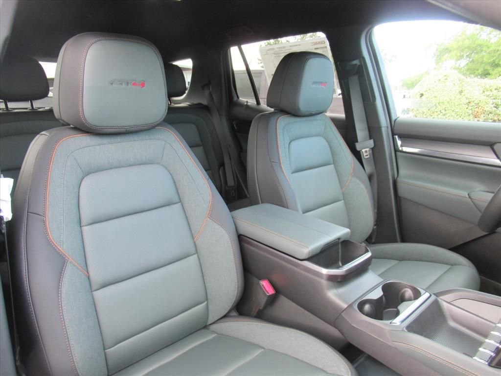 2026 Gmc Terrain AT4 photo 5