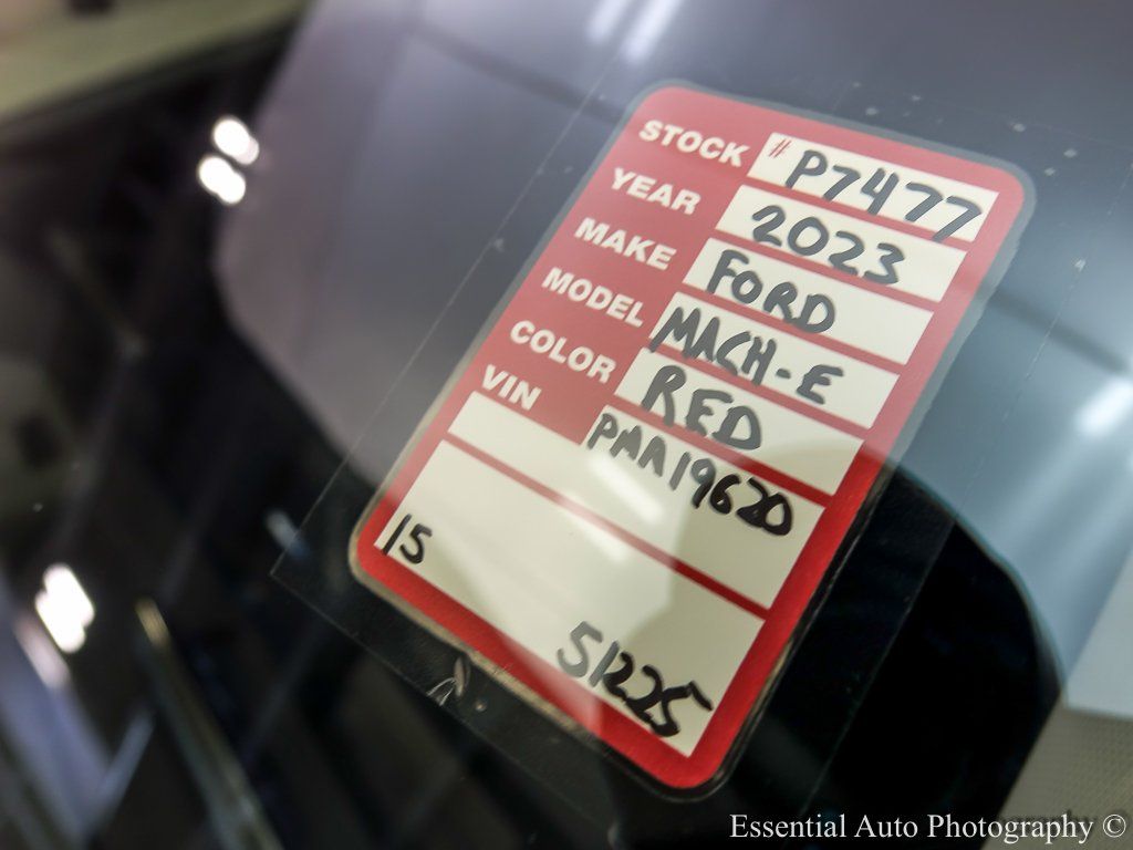 2023 FORD MUSTANG MACH-E - Image 28